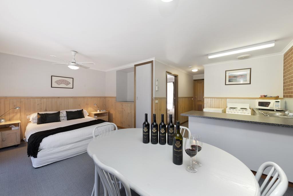 Summerfield Winery And Accommodation Pyrenees Kültér fotó